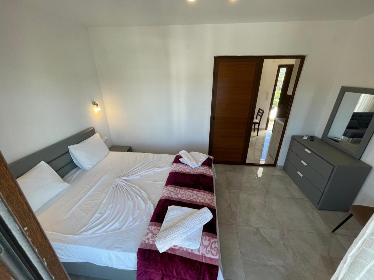 Apartment Theano *