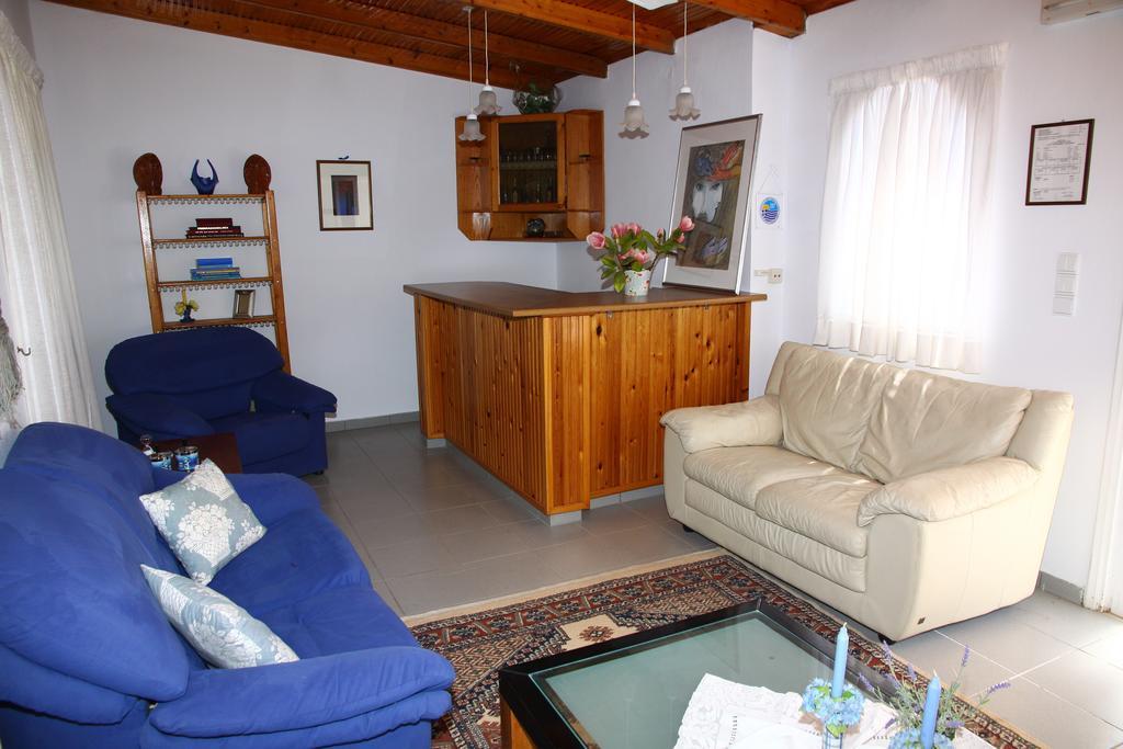 Mary Aparthotel