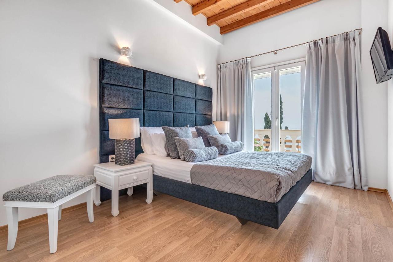 Ocean View - Luxury Nefeli Villa