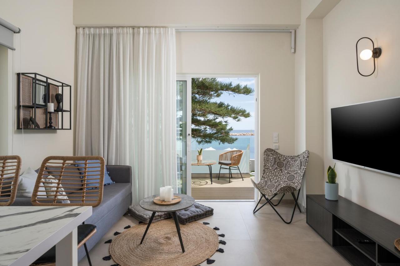 Sea Front Cozy Apartment Kolymbari