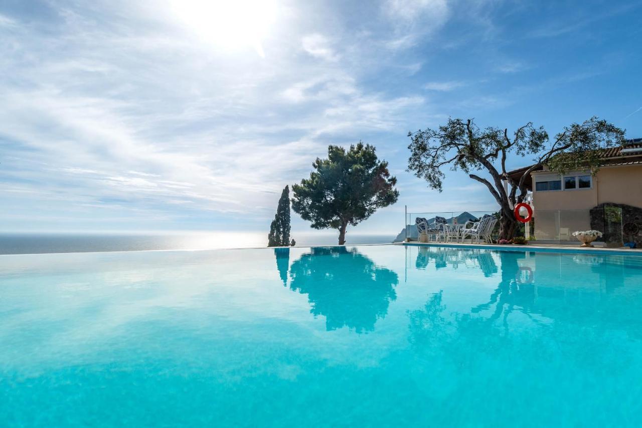 Villa Ocean View - Luxury Nefeli