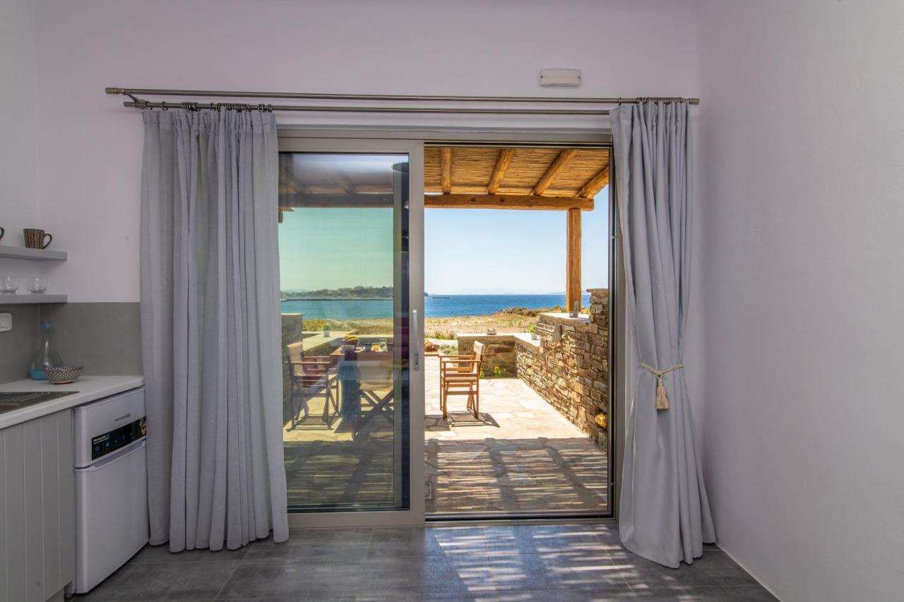 Parathyro Sto Aigaio 2 - Small * Tinos
