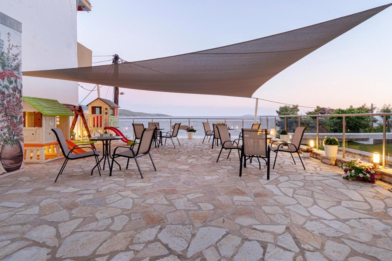Apartment Dedis Neos Marmaras