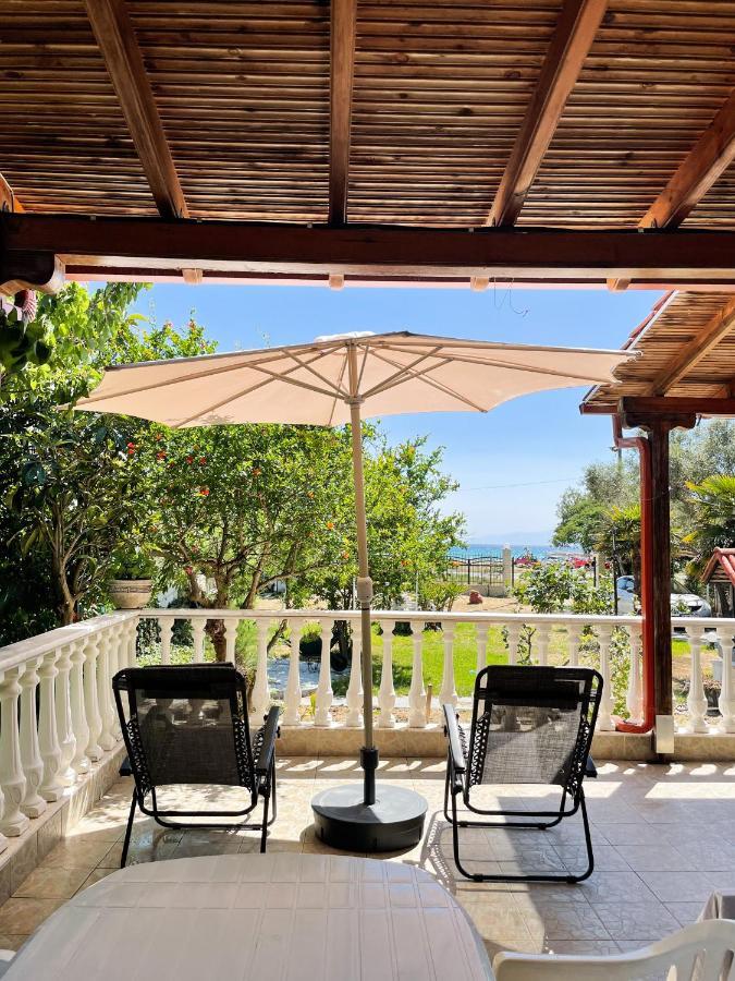 Holiday home Casa Lia-beach Front Nea Kallikrateia