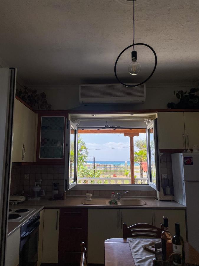 Holiday home Casa Lia-beach Front Nea Kallikrateia