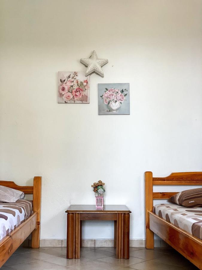Casa Lia-beach Front Holiday home Nea Kallikrateia