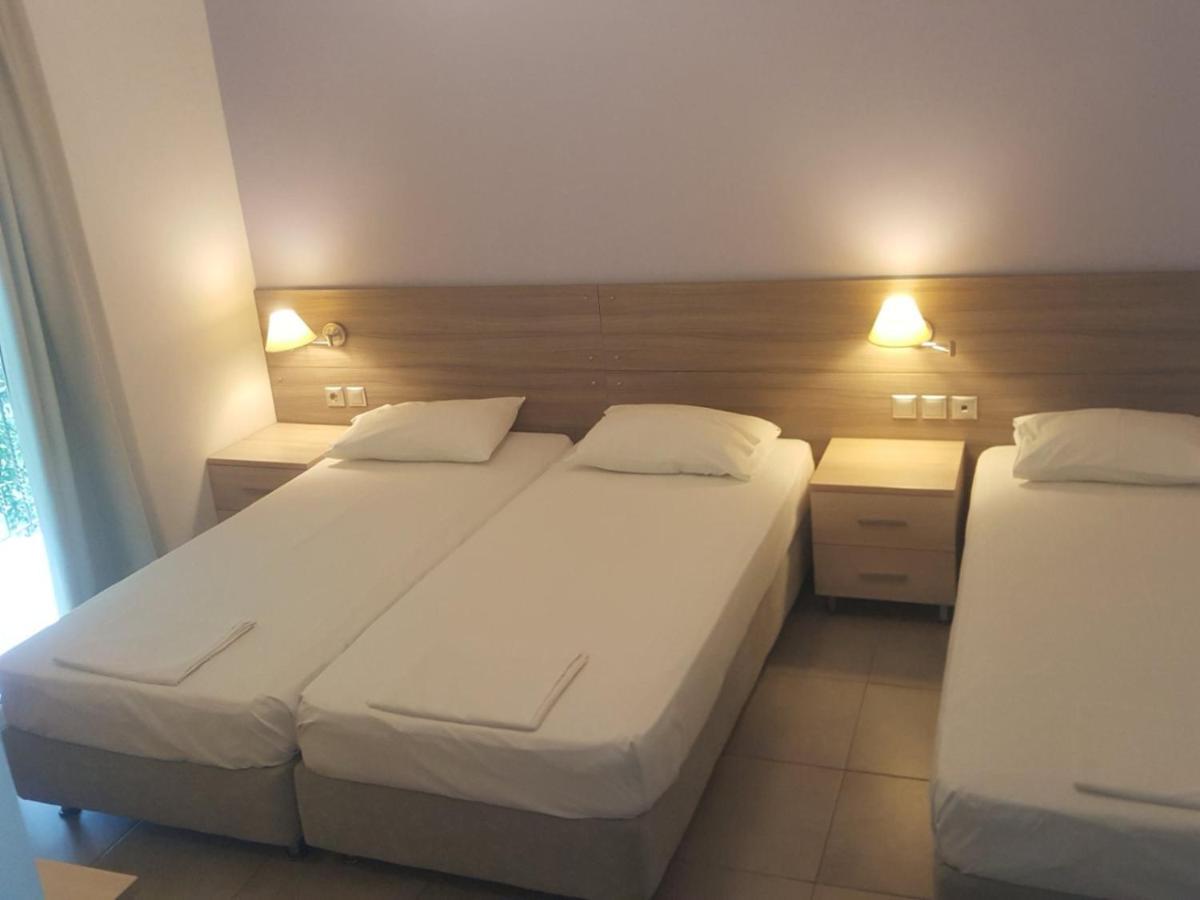 Alexandros Aparthotel Kamena Vourla
