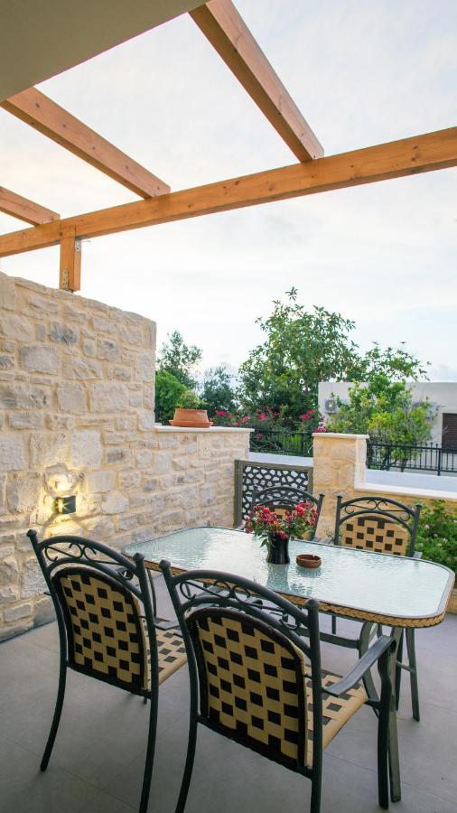 Kastro Apartment *