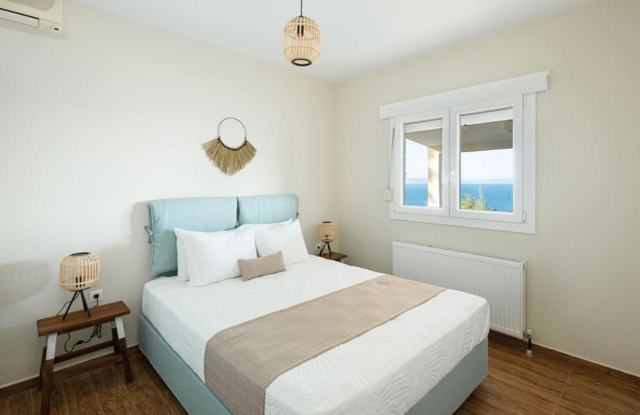The Blue Firefly, Potidaia #feelslikehome Holiday home *