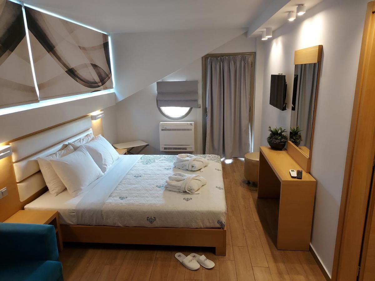 Hotel Epavlis *