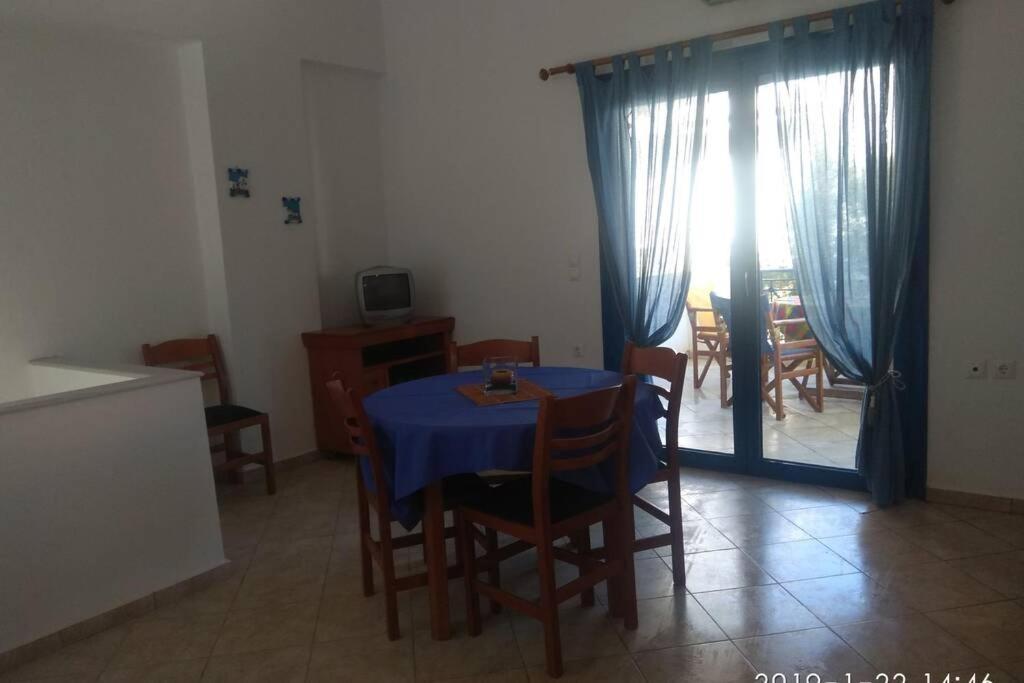 Villa Blue Velvet *