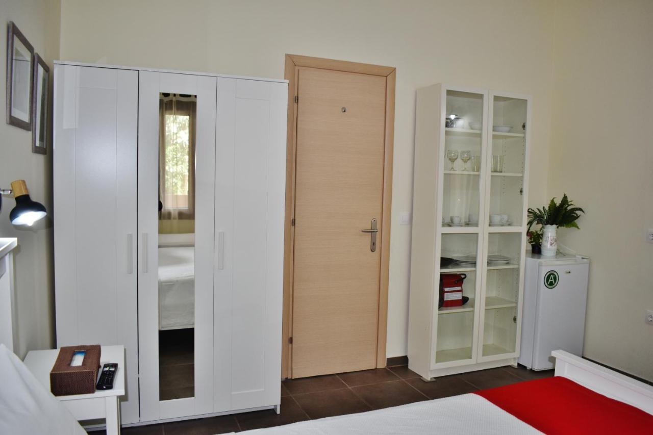 Kripis Studio Apartment Pefkochori