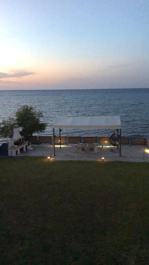 Venetico Beachfront & - 2 Bedroom * Argassi