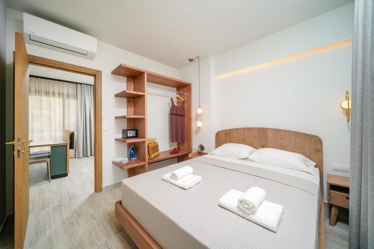 Aparthotel Oikies Doreta *