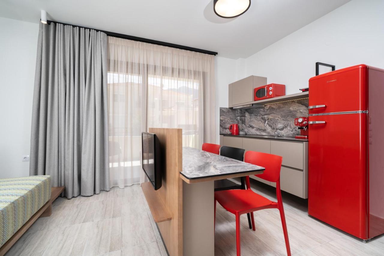 Oikies Doreta Aparthotel Chrysi Ammoudia