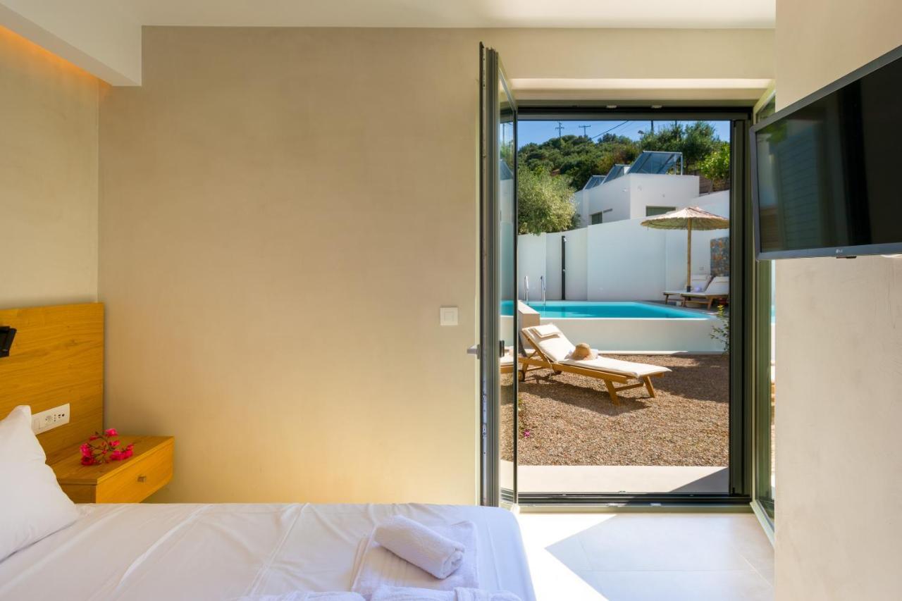 Villa Pakio Luxury : Private Cretan Holidays Milatos