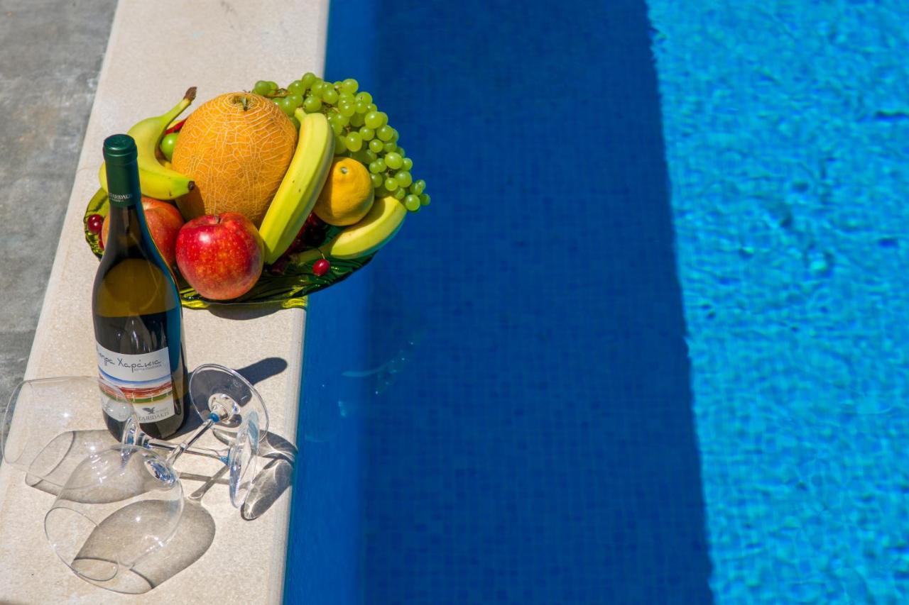 Villa Pakio Luxury : Private Cretan Holidays *