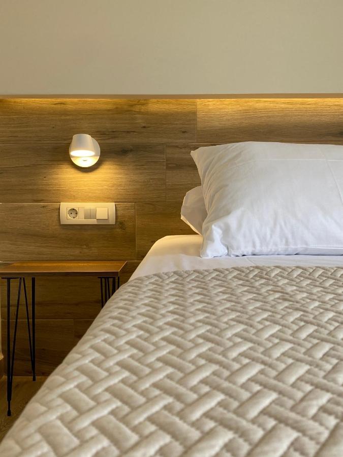 Roula Kotsonis Superior Aparthotel