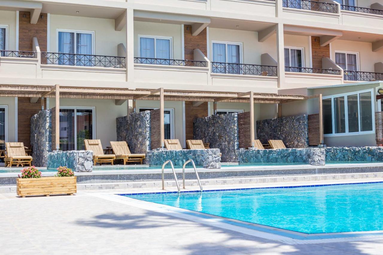 Dias & Aparthotel 2*