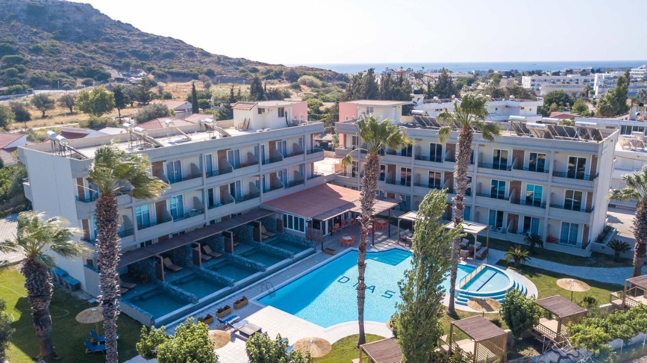 Dias & Aparthotel 2*