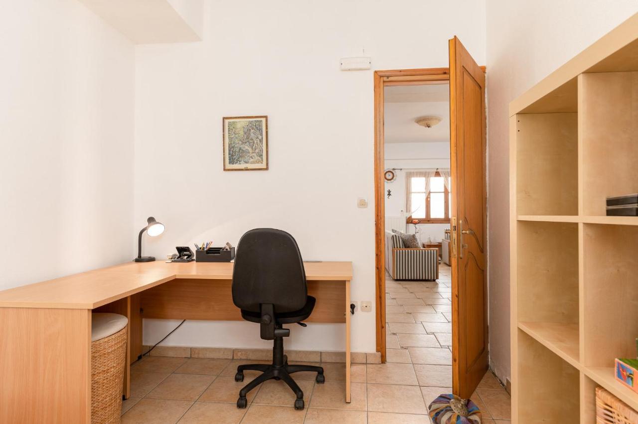Alexandros Villa *