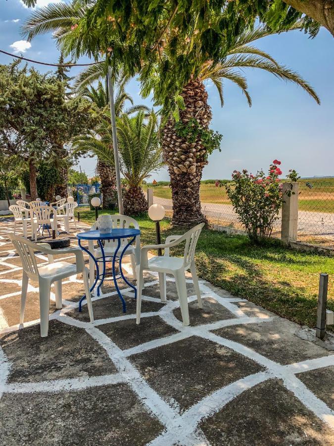 Galinis' Sea Front Apartment *