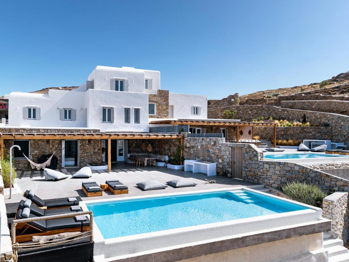 Agapi, 2 Min Walk To The & Heated Pool, By Red Windmill Villa *