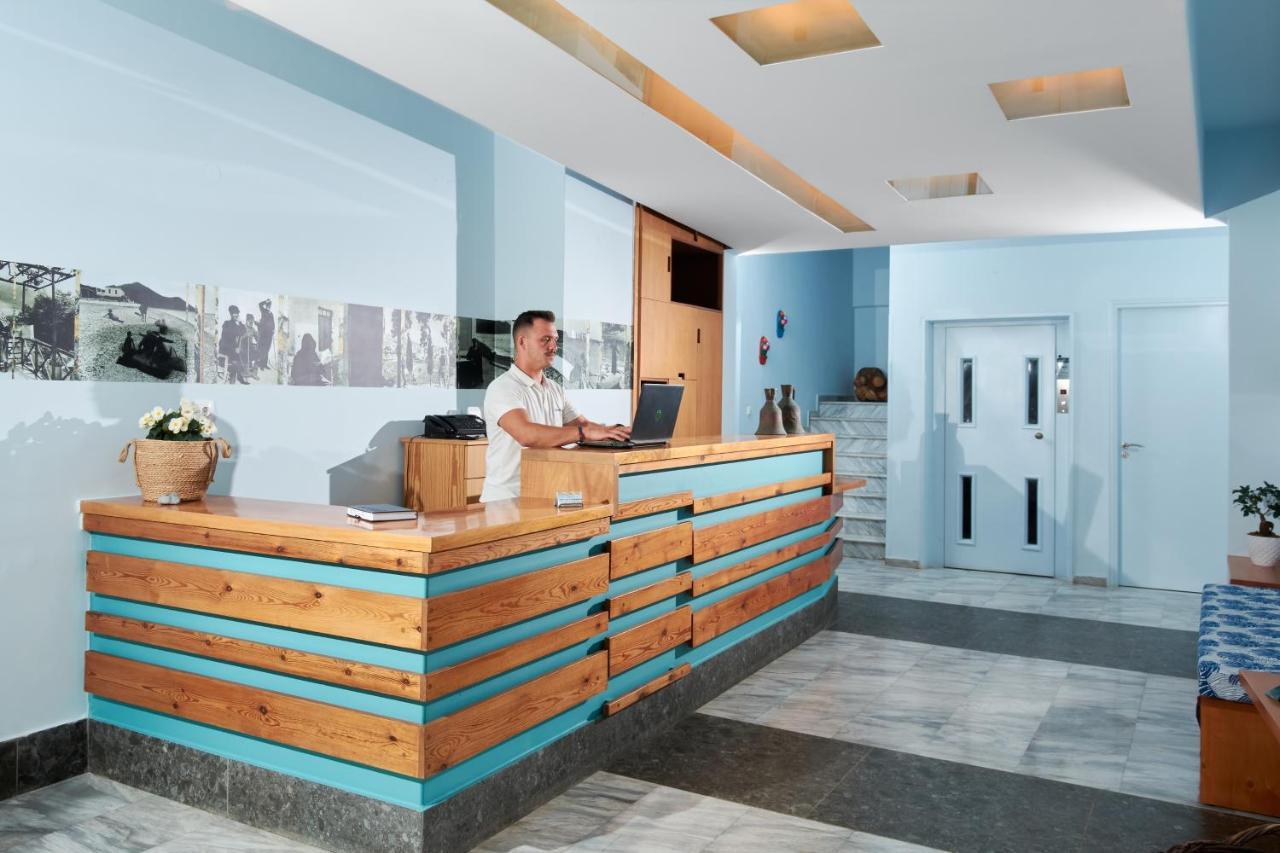 Aptera Beach Hotel 3*