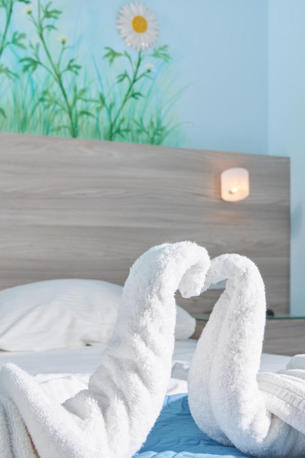 Hotel Aptera Beach 3*
