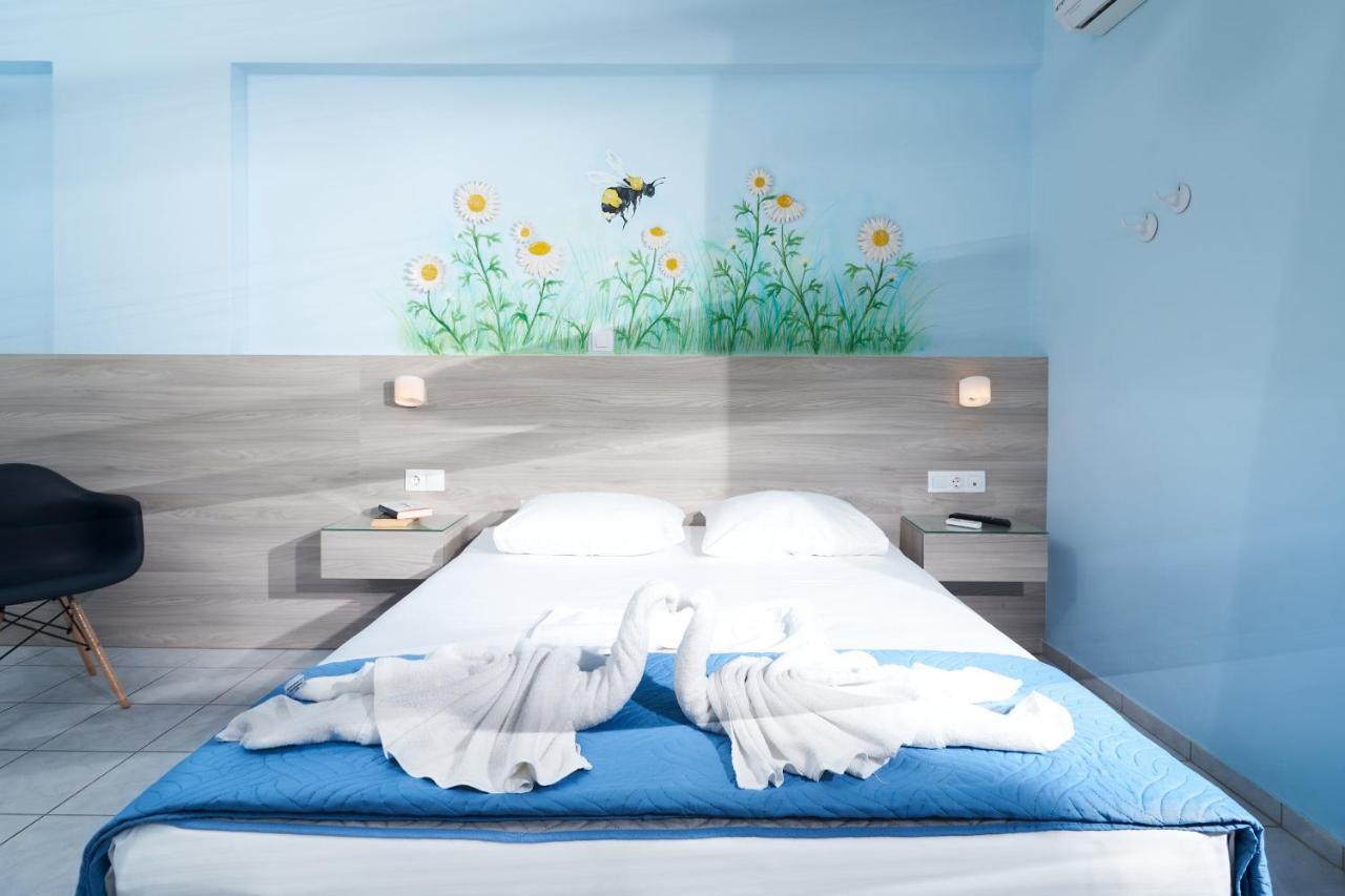 Aptera Beach Hotel 3*