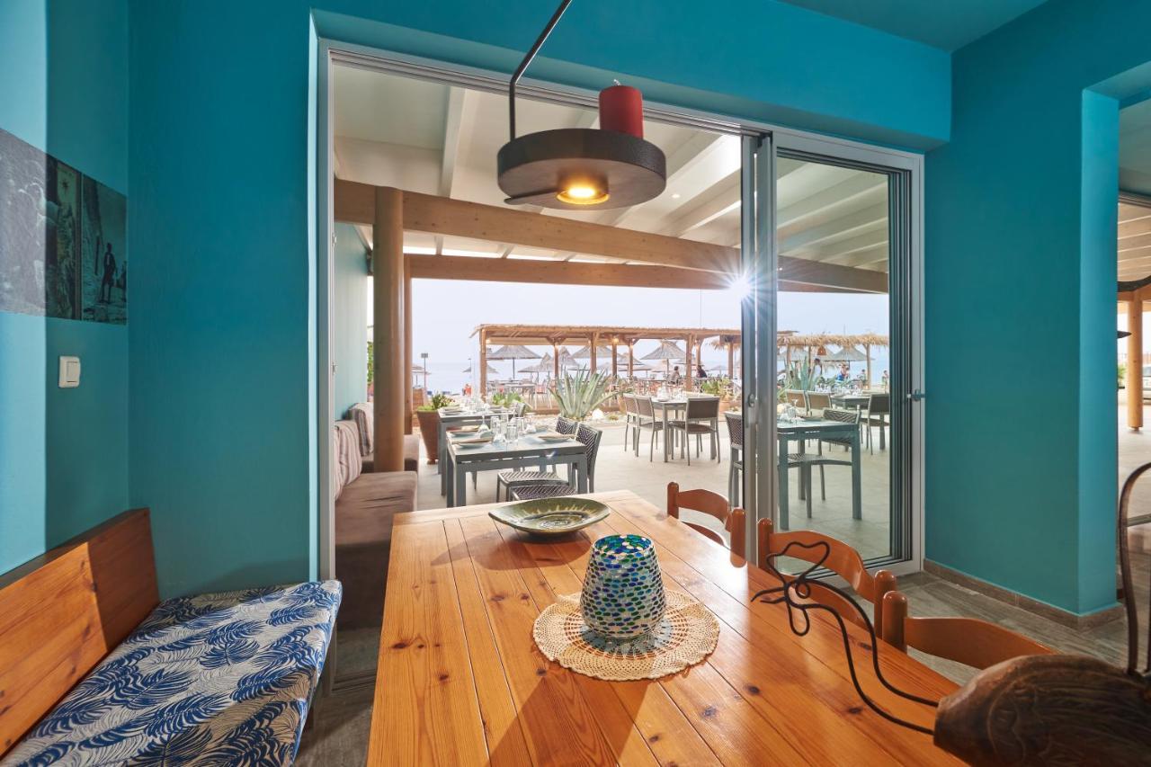 Aptera Beach Hotel 3*