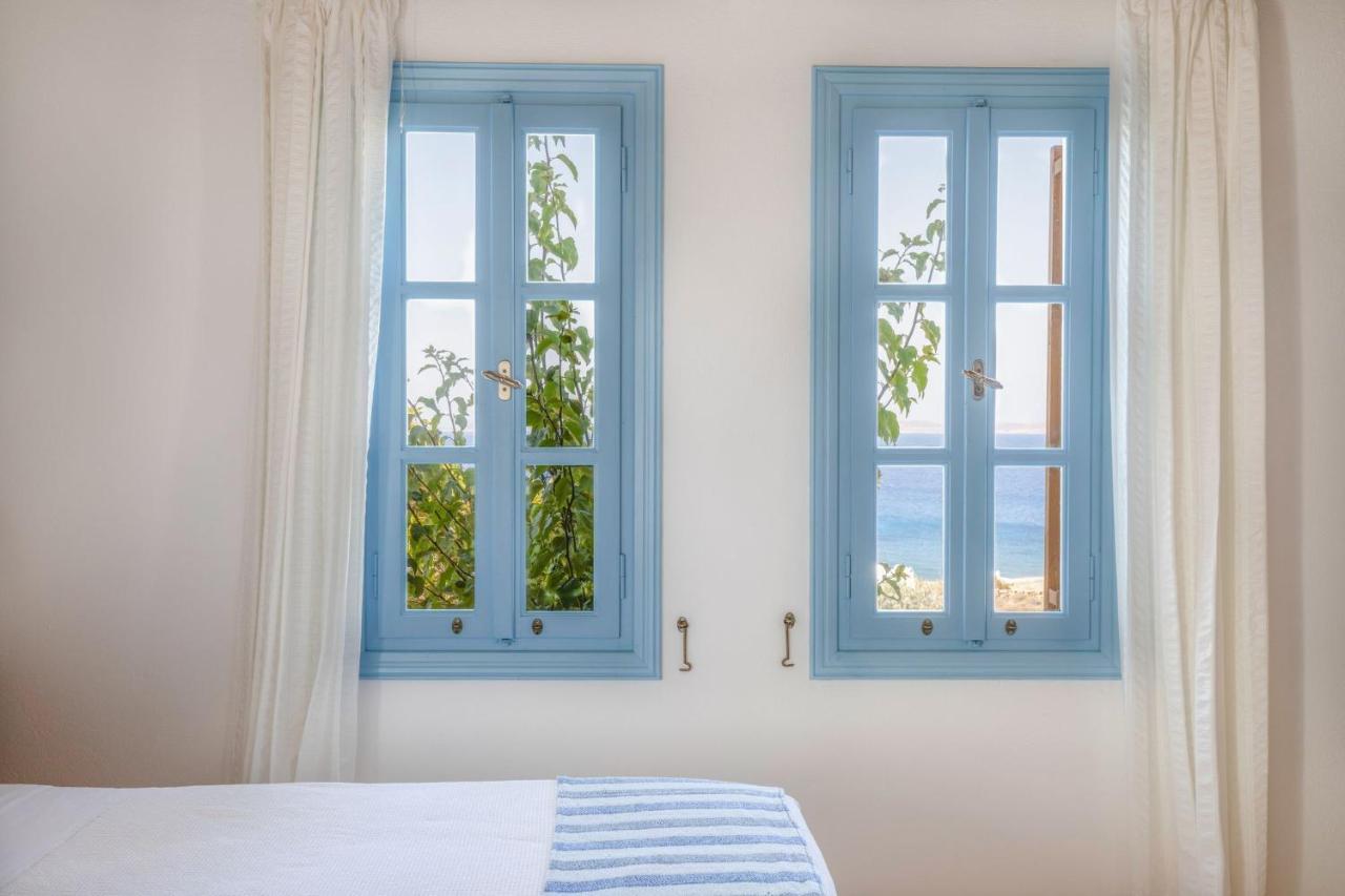 Anerousses Mykonian Traditional * Houlakia (Mykonos)