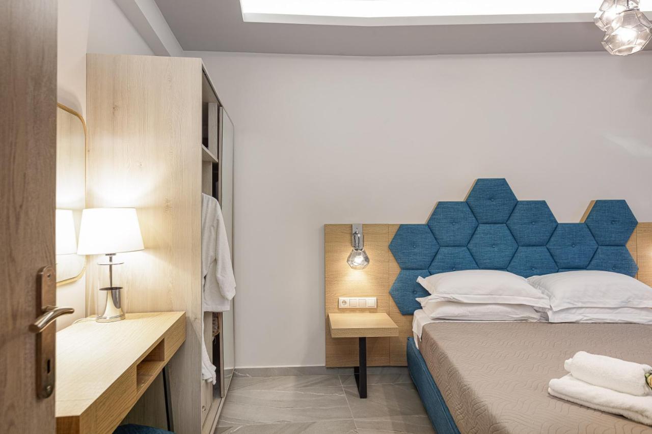 Aparthotel Akrogiali 
