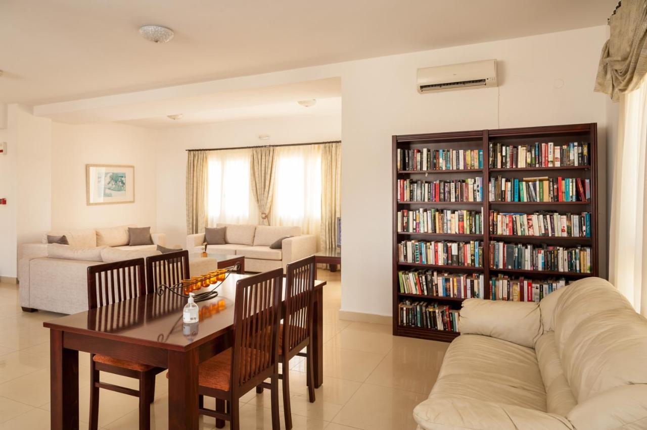 Orion Star Aparthotel 3*