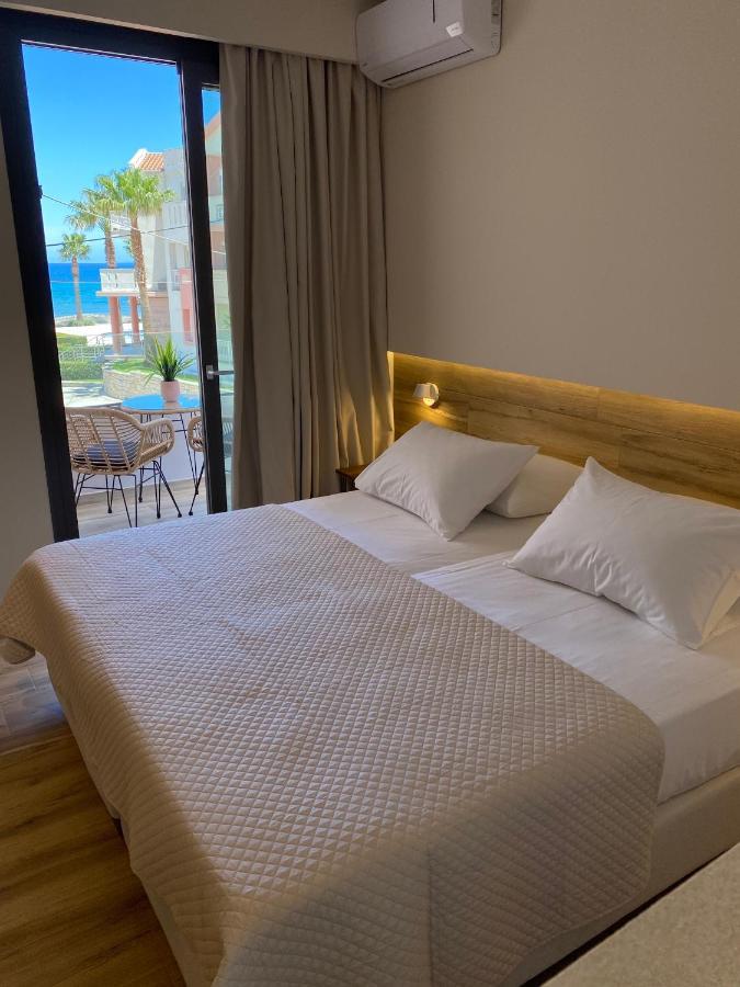 Roula Kotsonis Superior Aparthotel