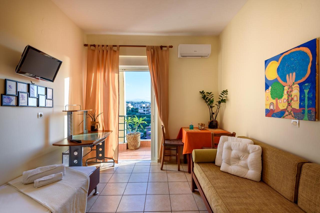 Golden Beach Hill Apartment Kato Daratso