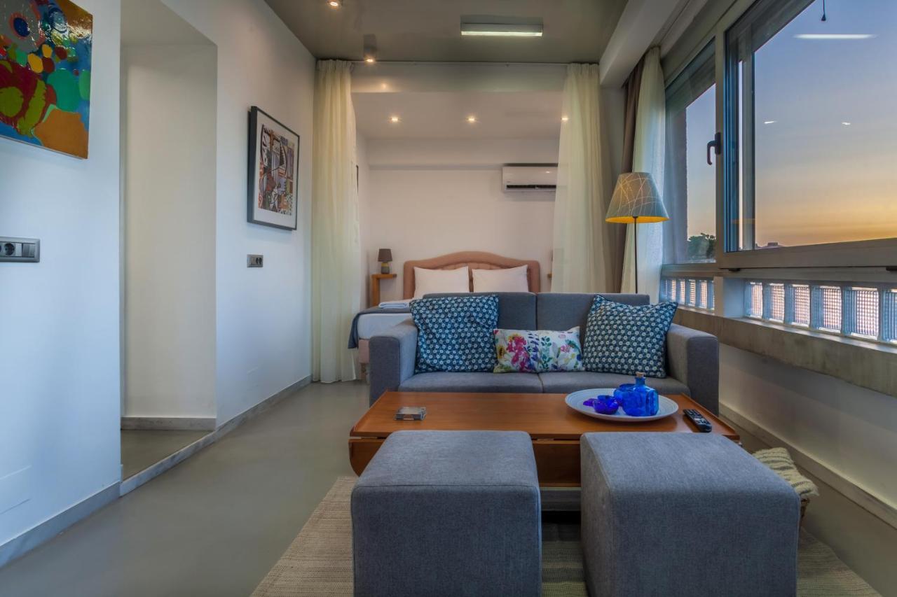 Grey Beachfront Kokkini Hani