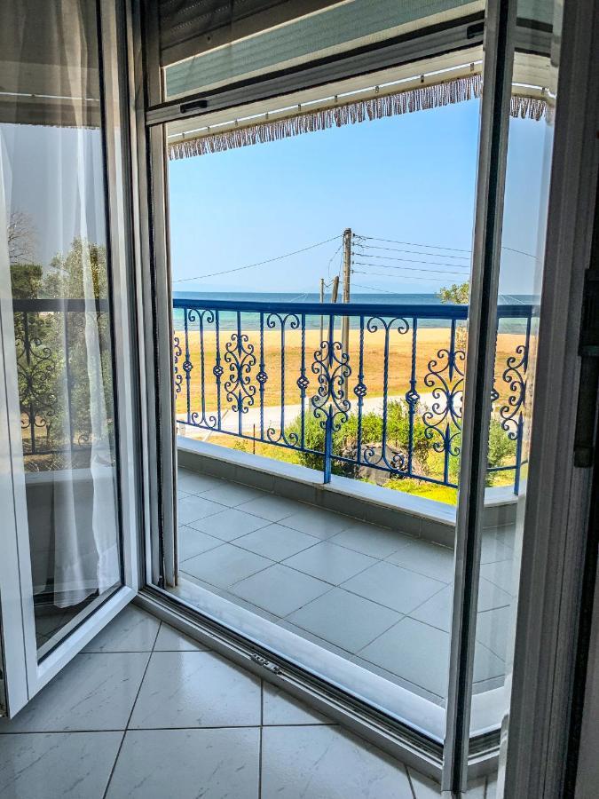 Apartment Galinis' Sea Front Nea Kallikrateia