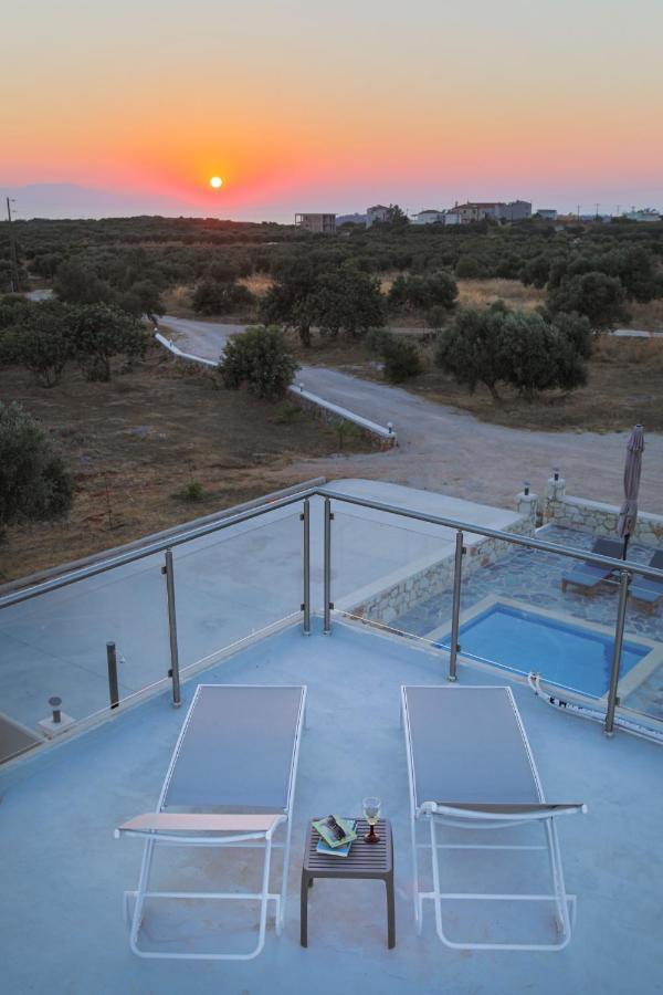 Private, Quiet, Isolated In Chania / Homealone Villa *