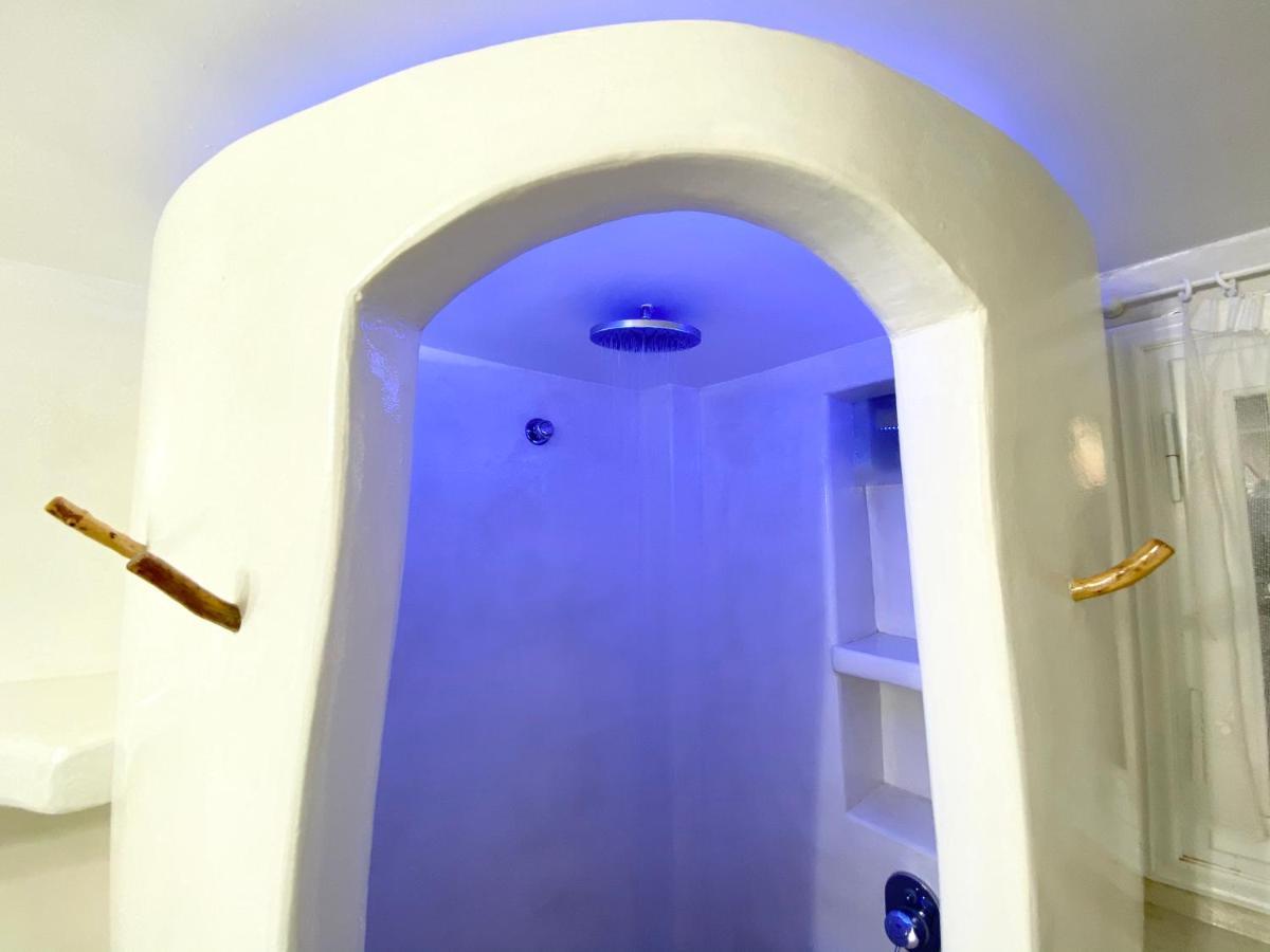 Deluxe & Ageri-milos Apartment