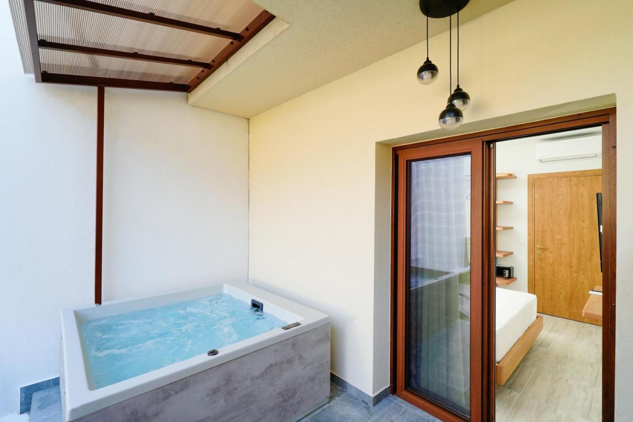 Oikies Doreta Aparthotel Chrysi Ammoudia