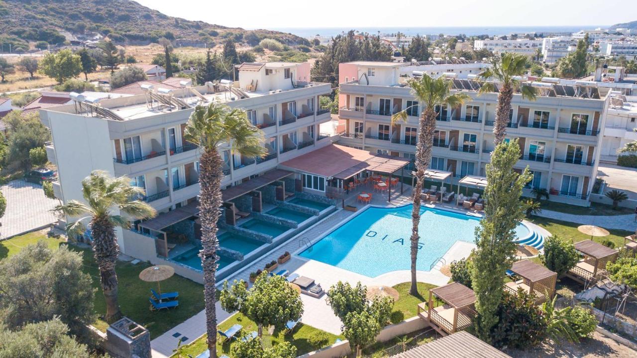 Aparthotel Dias & 2*