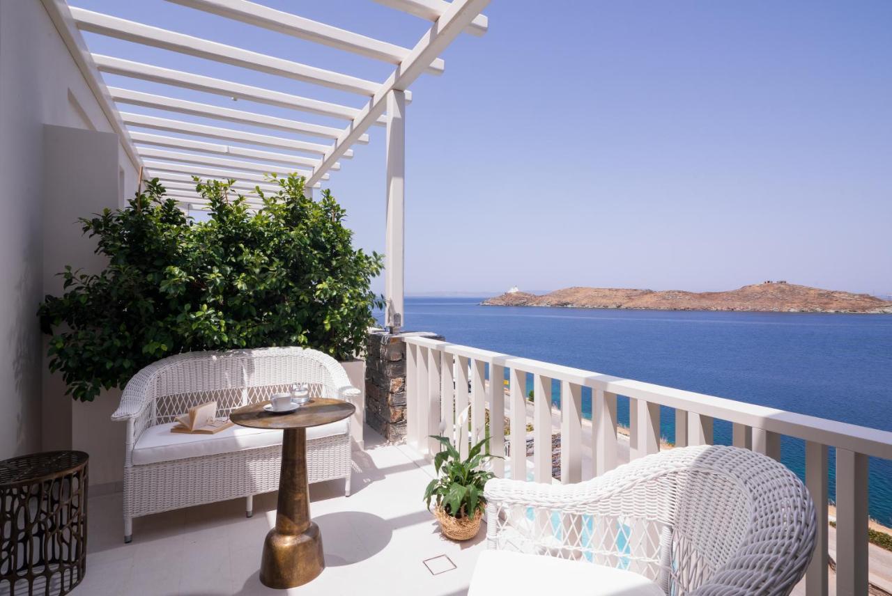 Hotel Ydor & By Sandglass