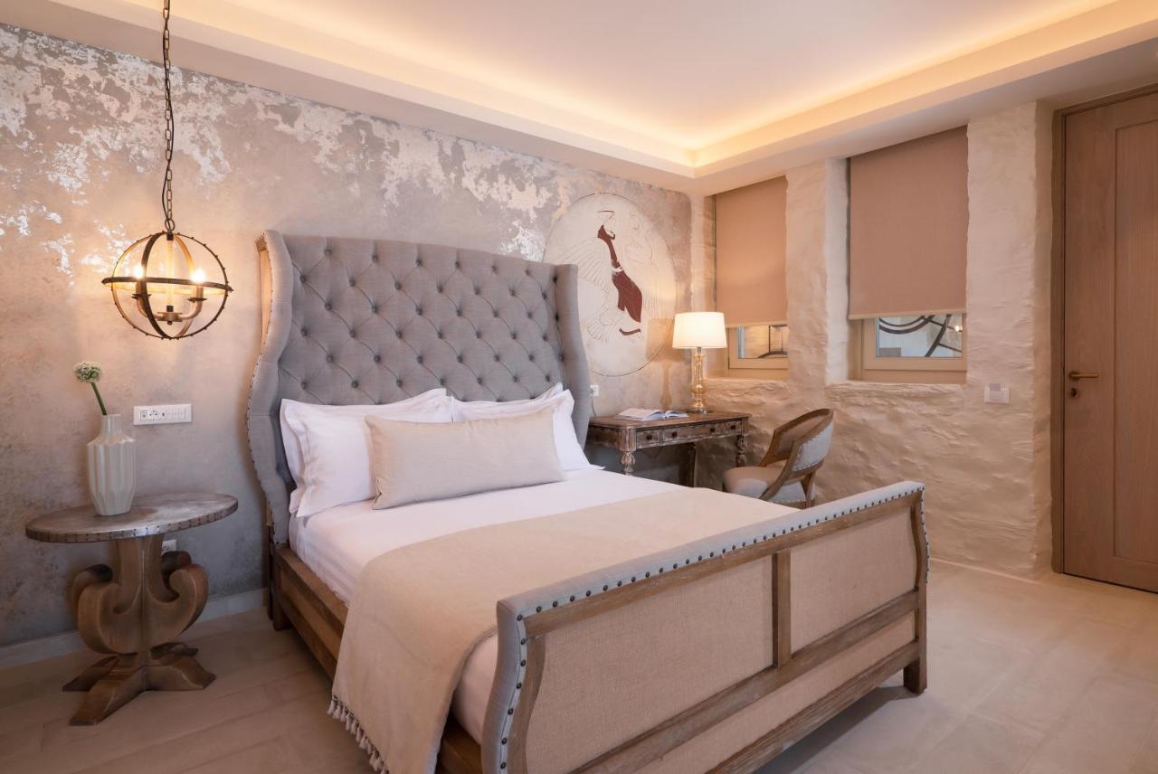 Hotel Ydor & By Sandglass