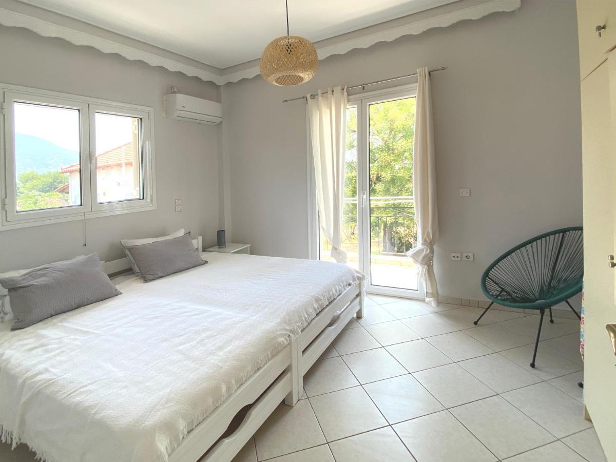 Apartment Sea Breeze Beach