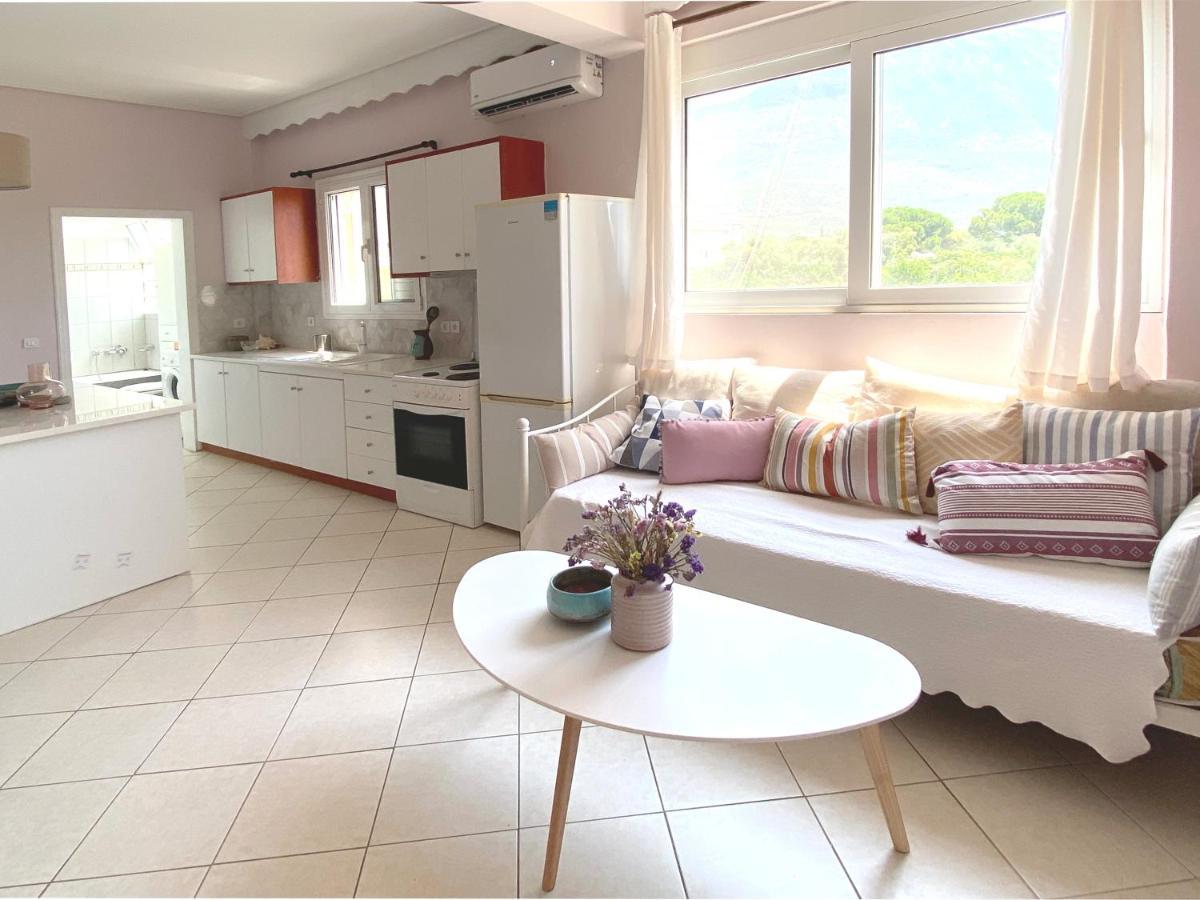 Apartment Sea Breeze Beach