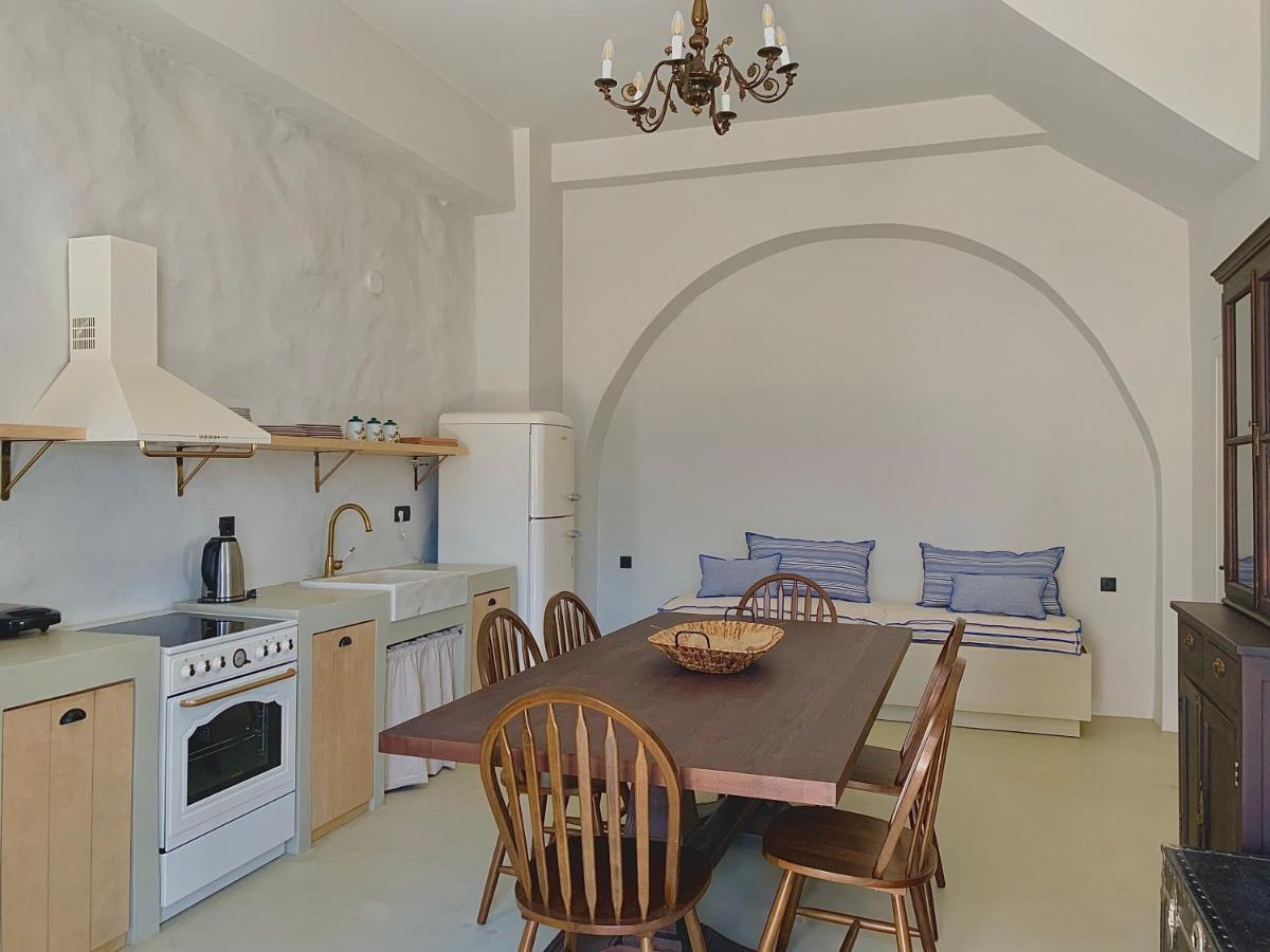 1890 Fanourakis House *