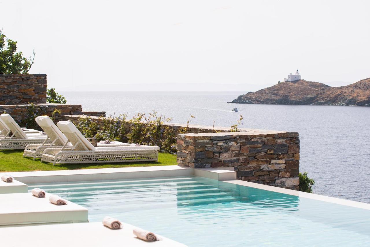 Hotel Ydor & By Sandglass