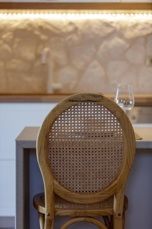 Seashell -wonderful Newly Renovated On The * Galatas (Chania)