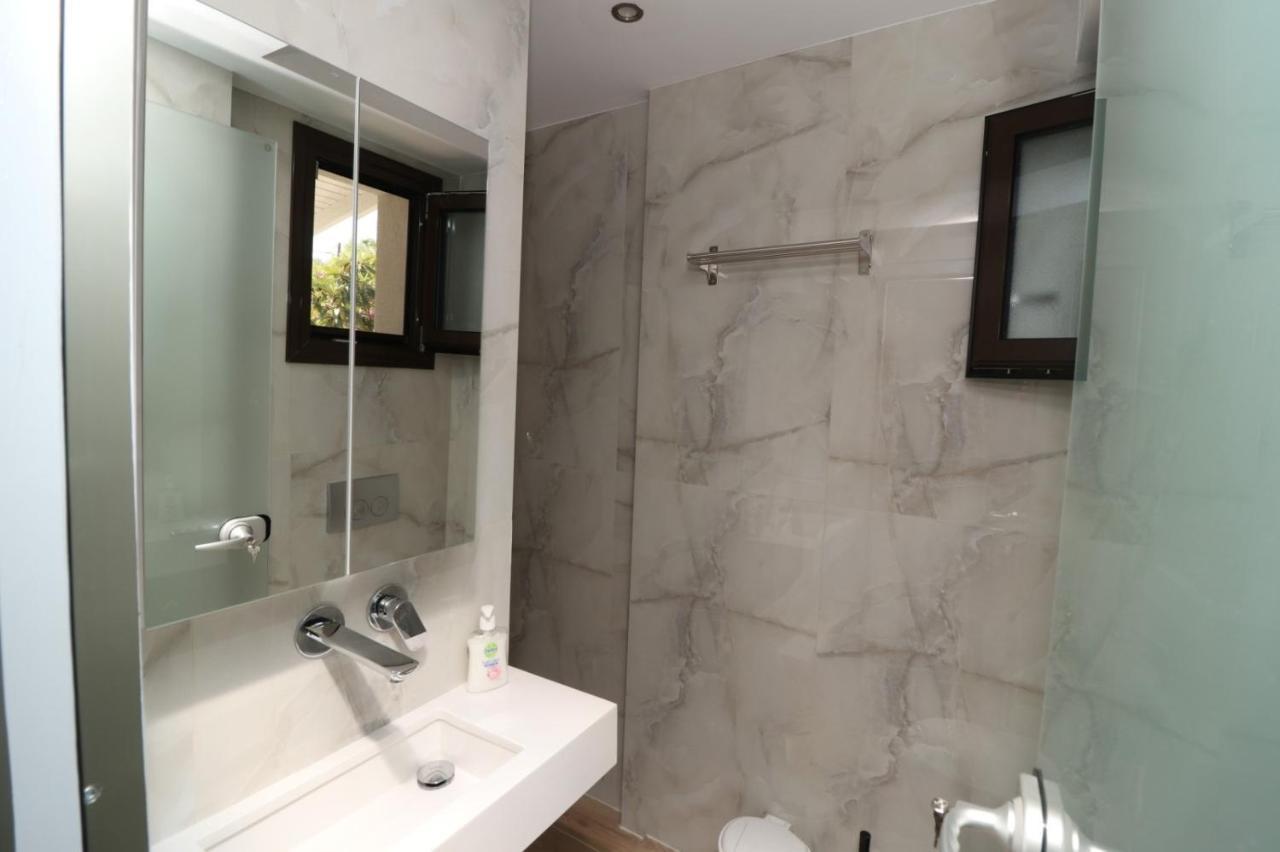 Yiannis Rania Apartment